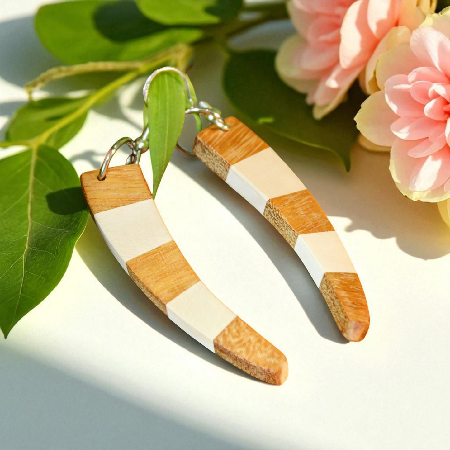 Sabre Curve Earrings – English Holly & Yellowheart